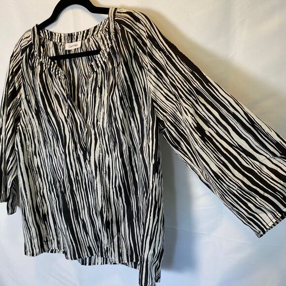 Calvin Klein Women’s Medium Silk Zebra Stripe 3/4 Sleeve Blouse Top - Picture 2 of 9